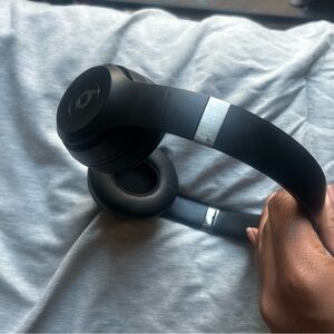 Beats Black Wireless Headphones